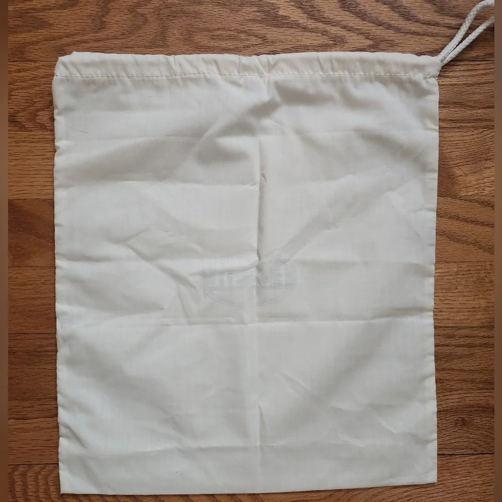 Fossil Cream Dust Bag With Drawstring 13"×14" - Picture 2 of 5